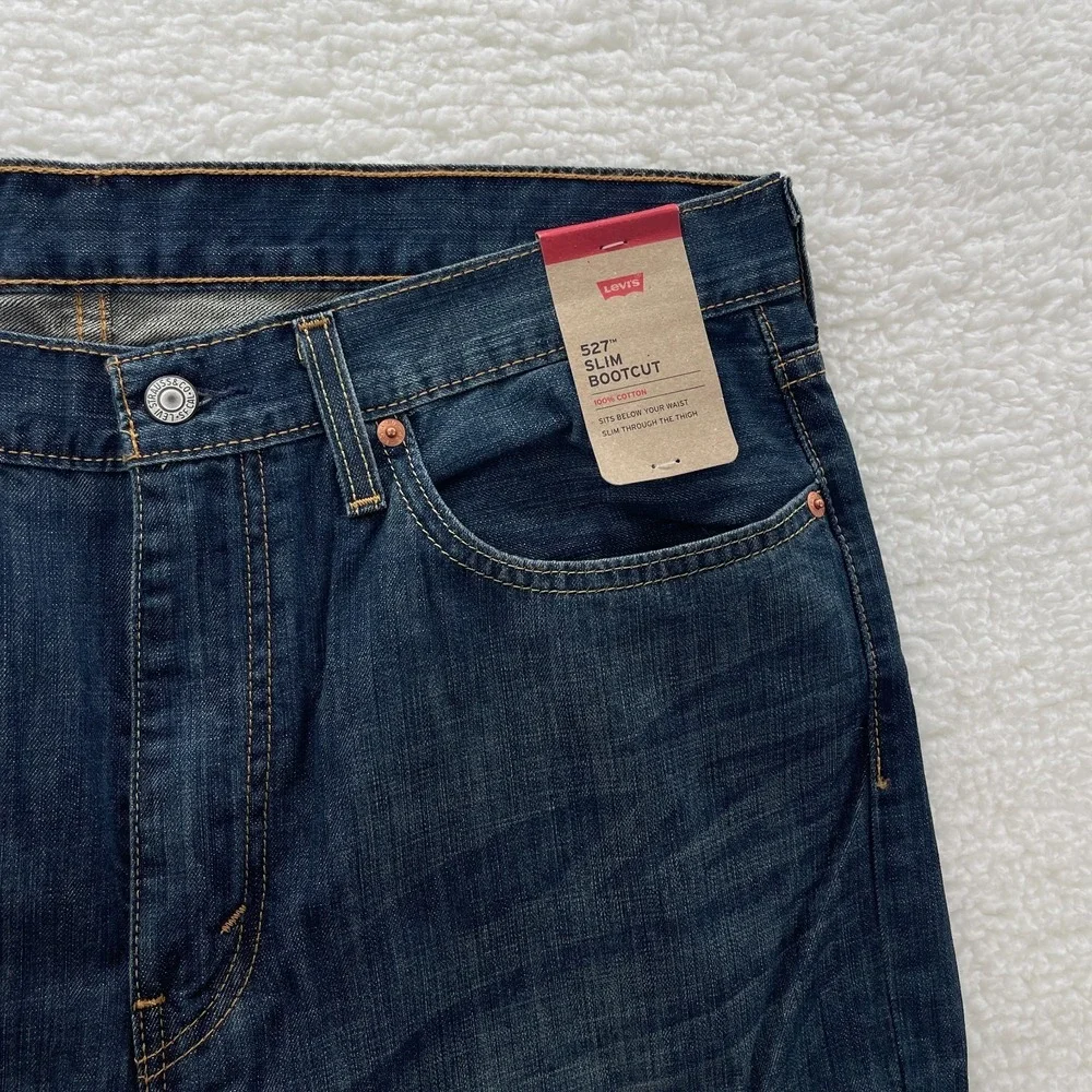 Levis sizing title